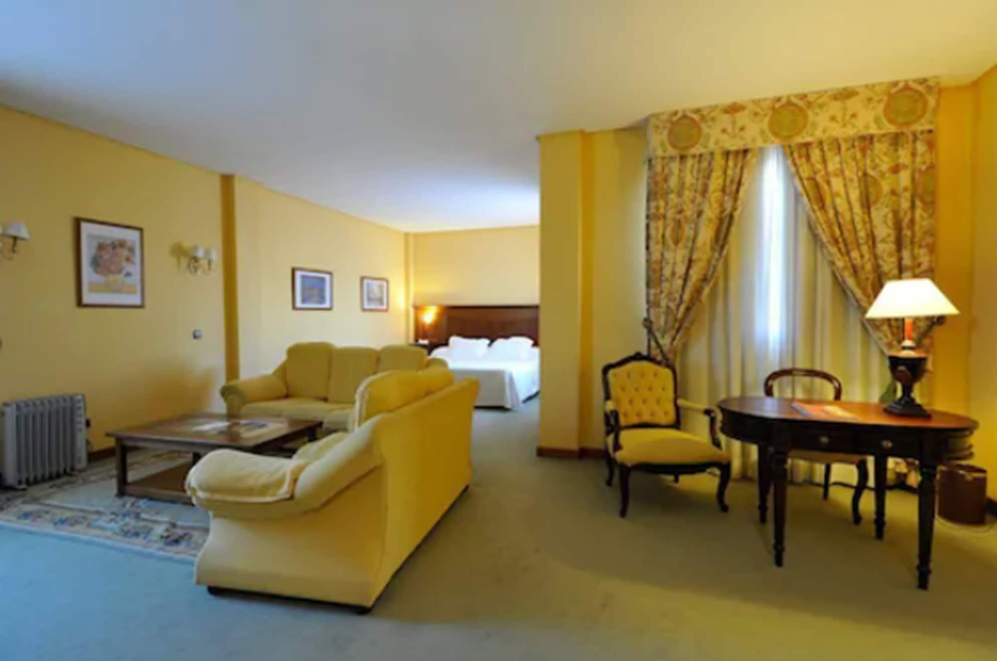 Hotel Lozano Antequera Exterior photo